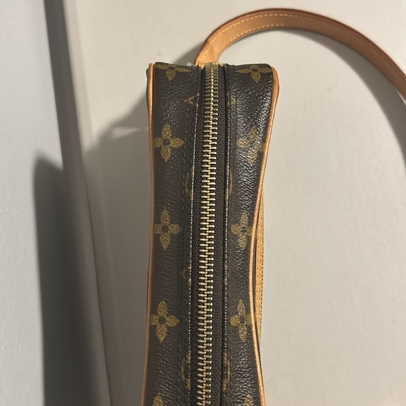 Louis Vuitton Pochette Cite Shoulder Bag Monogram Brown - Picture 9 of 13
